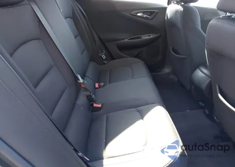2019 Chevrolet Malibu 1Ls z USA, uszkodzony, nr VIN 1G1ZB5STXKF117910